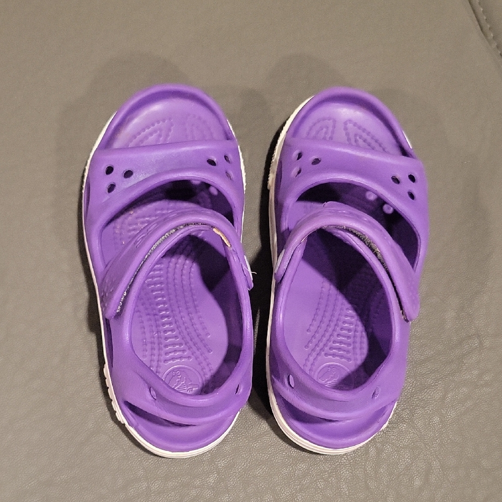 CROCS Kids Purple Adjustable Closed-Toe Sandals
